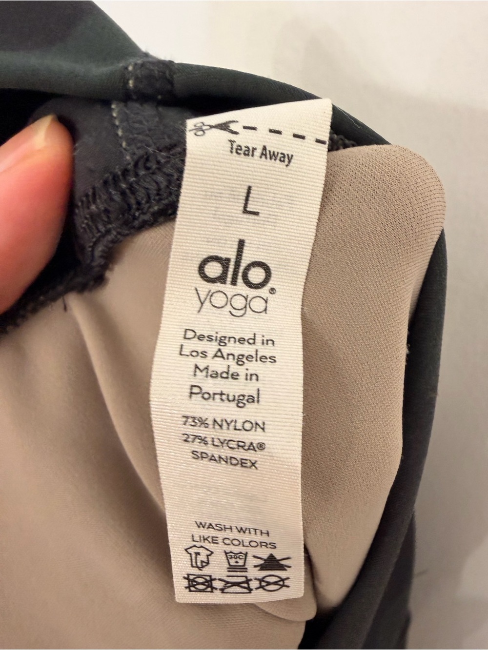 ALO Yoga High Waist Vapor Short Camo Green Size Large - Picture 5 of 7